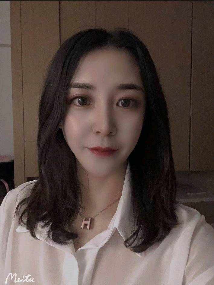 腿控福利，168cm身高，腿挺细的，身材也不错。凶至少c-c